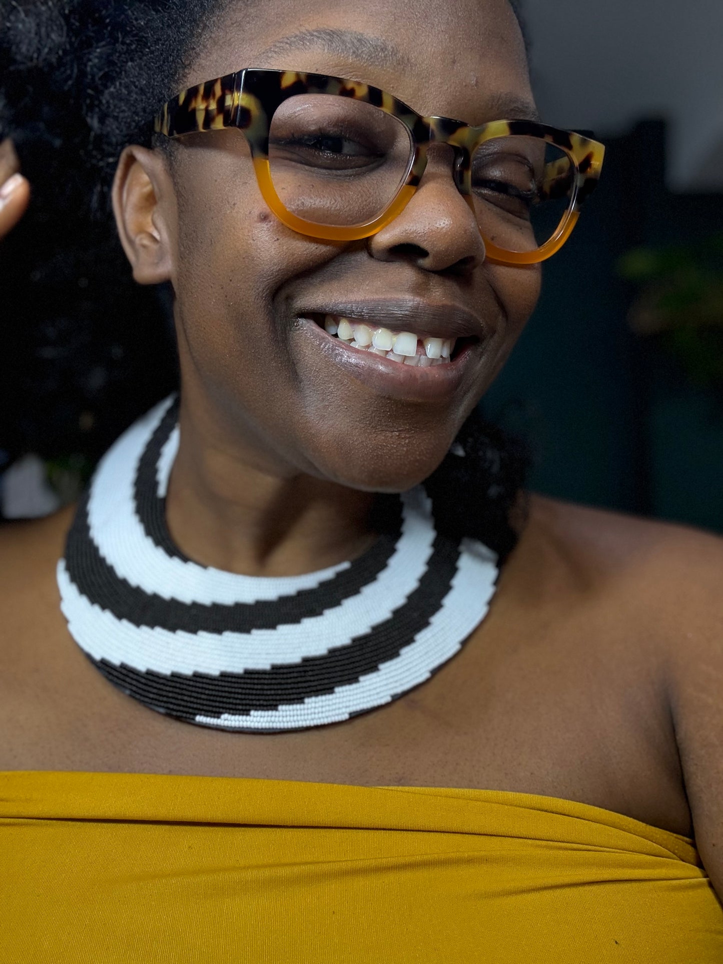 Umoja Queen Beaded Necklace (Black & White)