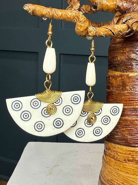 Zanzibar Tide Bone Waves