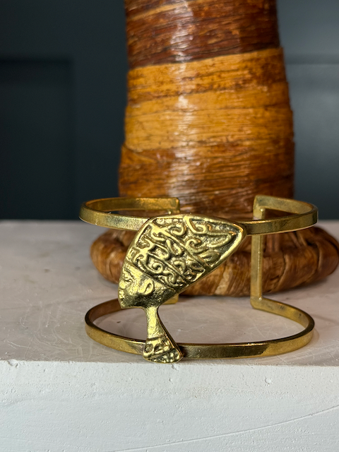 Queen of Dynasties Cuff